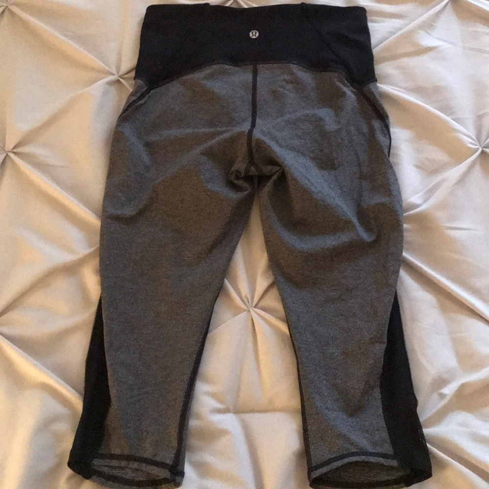 Lululemon Athletica Train Times Capri Size 8 - Picture 7 of 7